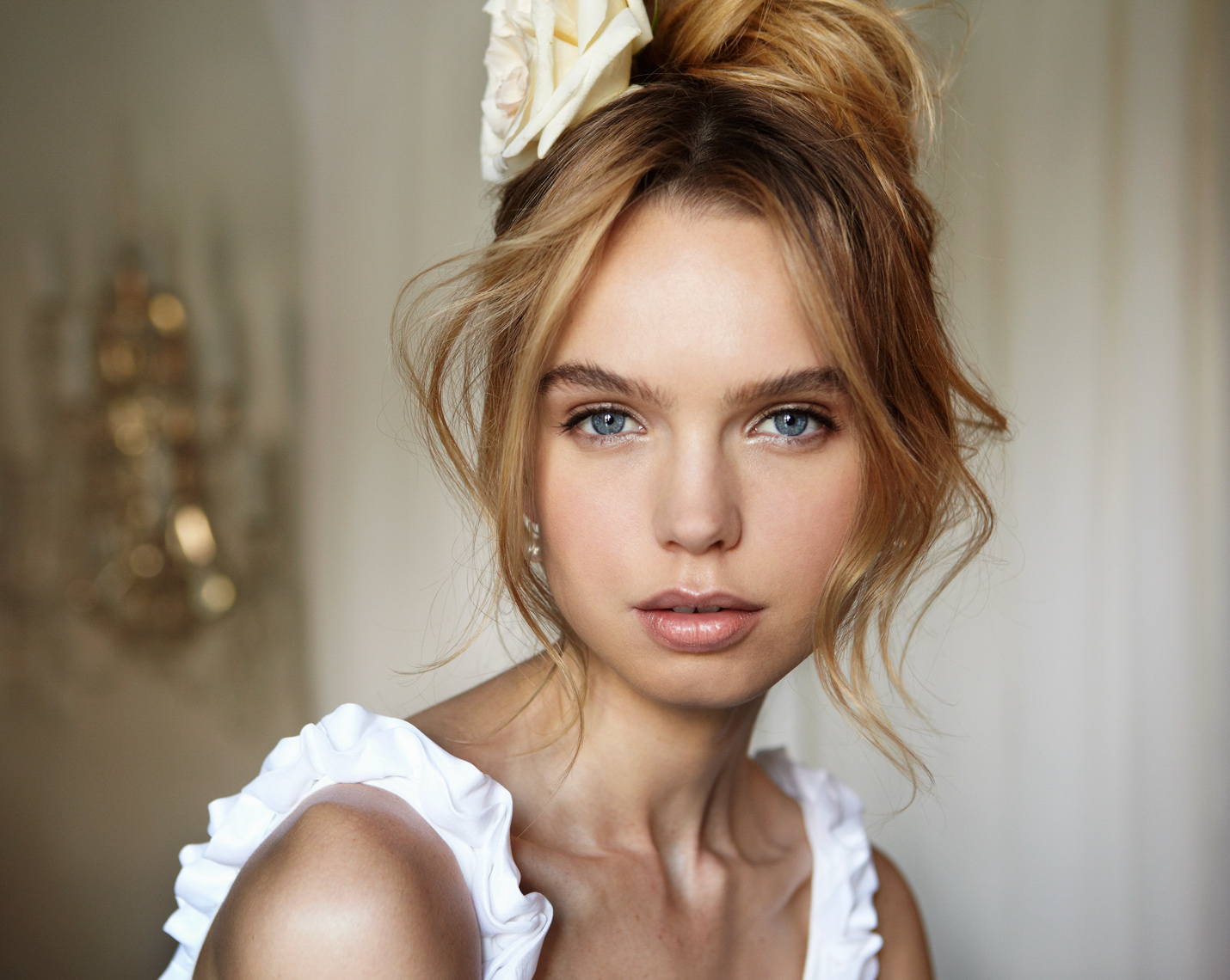 gold-girl.jpg